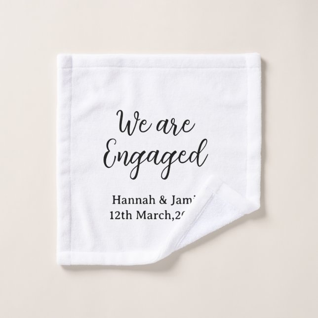 Nous sommes fiancés nom date calligraphystylish (Gant de toilette)