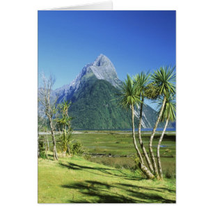 Nouvelle-Zélande, île du Sud,  Mitre Peak,