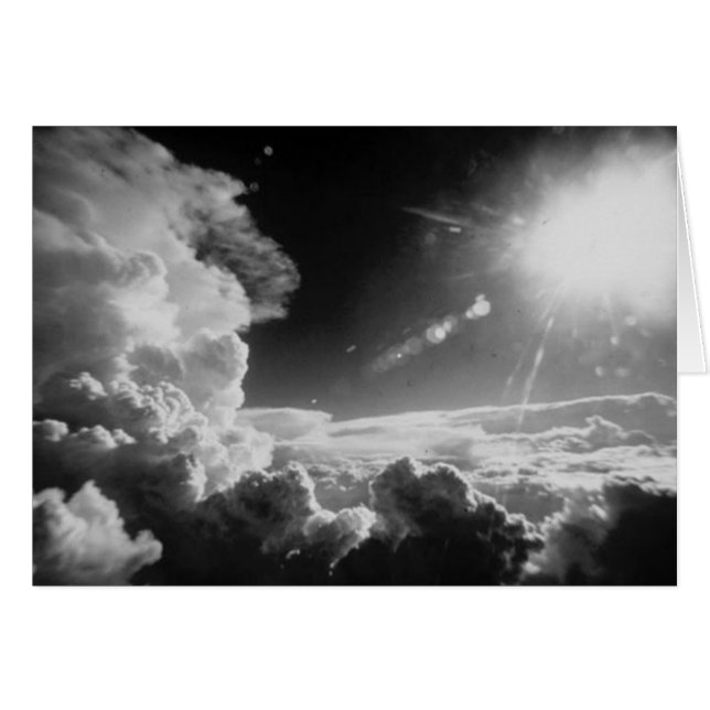 Nuages noirs et blancs (Devant horizontal)