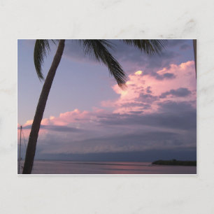 Nuances de ciel violet sur une carte postale