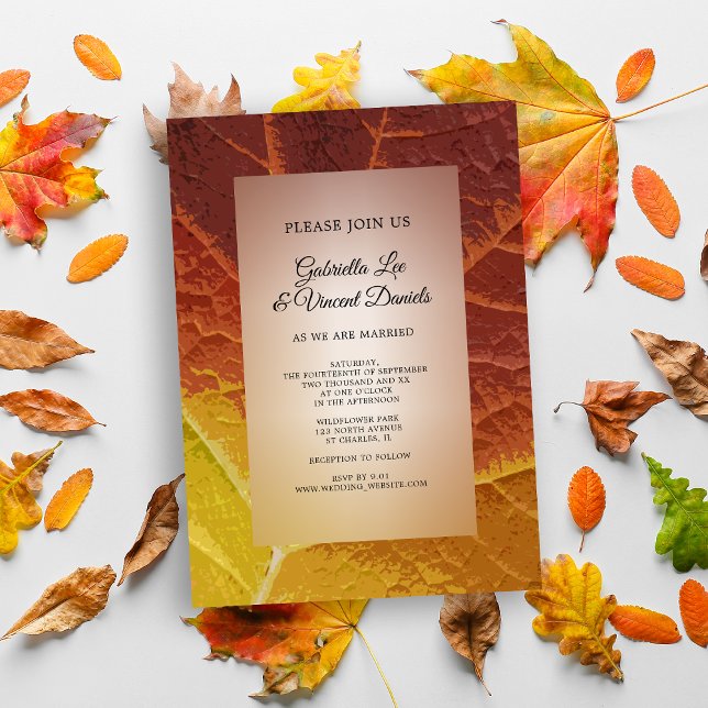Nuances de Faire-part de mariage feuille d'automne (Set a seasonal Fall tone to your wedding with the natural Shades of Autumn Leaf Invitation.)