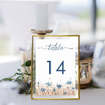 Numéro De Table Bleu Cornouailles et Blé Crème de champ Mariage mo<br><div class="desc">Fleurs de maïs bleu doux fleurissant dans un champ brun tan doux d'herbes séchées font cette simple carte de numéro de table mariage moderne, mais rustique et unique. On ressent presque la douce brise qui déplace les herbes. Simple, mais élégant, les tons terre et le blues doux sont la combinaison...</div>