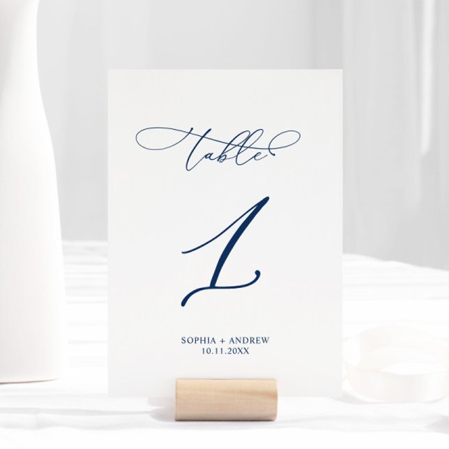 Numéro De Table Calligraphie élégante bleu marine Tableau 1 Mariag (Créateur téléchargé)