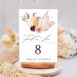 Numéro De Table Citrouille Automne  Automne Mariage<br><div class="desc">Ce numéro de table mariage est composé de citrouilles blancs et jaunes aquarelles ornés de fleurs bordeaux,  marrons et roses rousses sur les feuilles d'automne. Pour une personnalisation plus avancée de cette conception,  cliquez sur le BOUTON OUTIL DESIGN BLEU ci-dessus</div>