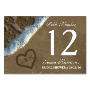 Numéro De Table Coeur Dans La Fête des mariées De Sable Beach