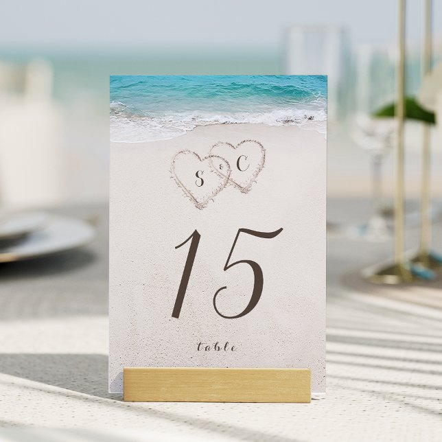 Numéro De Table Coeurs dans le sable destination mariage plage (Hearts in the sand destination beach wedding table number)