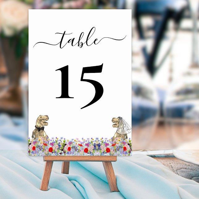 Numéro de table de mariage de mariée et marié dino (Funny boho Dinosaur bride and groom custom wedding table numbers colorful wildflower meadow florals)
