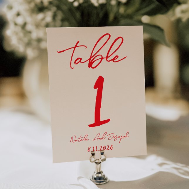 Numéro de table de mariage écrit à la main en roug (Créateur téléchargé)