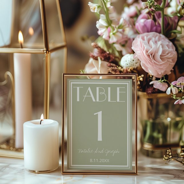 Numéro de table de mariage en vert poussiéreux et  (Créateur téléchargé)