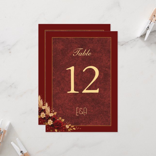 Numéro de table de mariage floral bordeaux et or d (Devant/Arrière en situation)