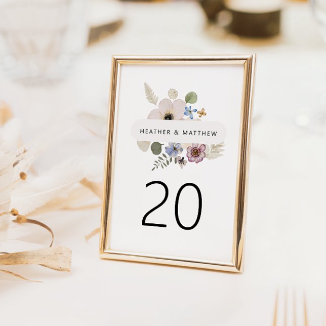Numéro de table de mariage floral moderne (Modern Floral Wedding Table Number by Painted Paperie
)