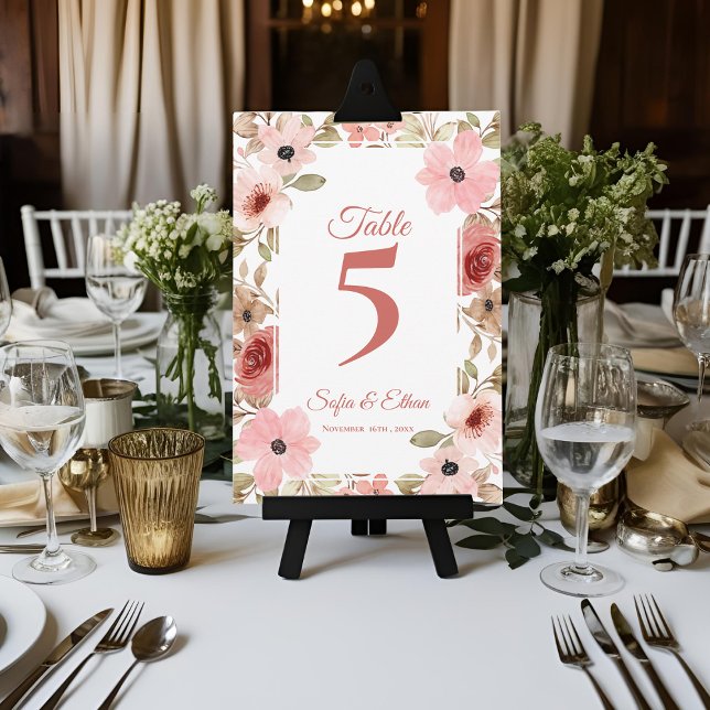Numéro de table de mariage floral rose romantique (Romantic Pink Blush Floral Wedding Table Number)