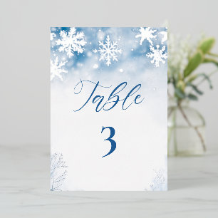 Numéro de table de mariage rustique en forêt ennei