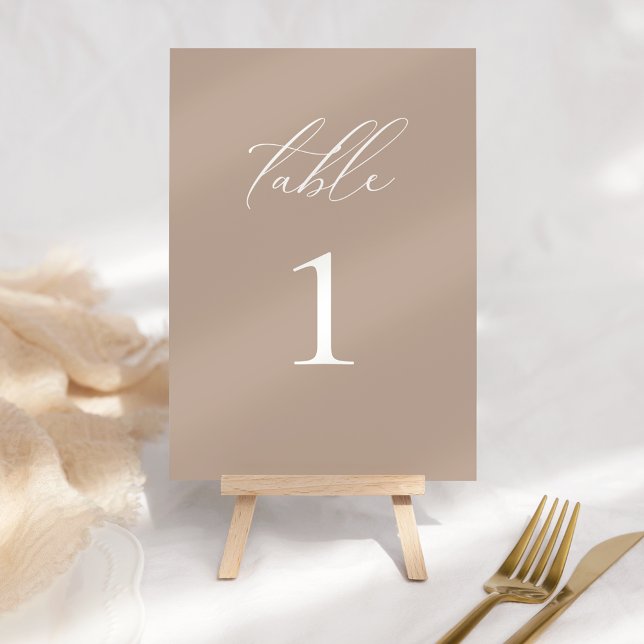 Numéro de table de mariage taupe écriture élégante (Créateur téléchargé)