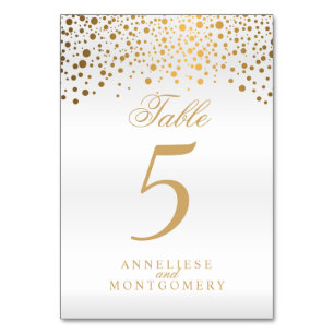 Numéro De Table Dots d'or sur un Arrière - plan satiné blanc