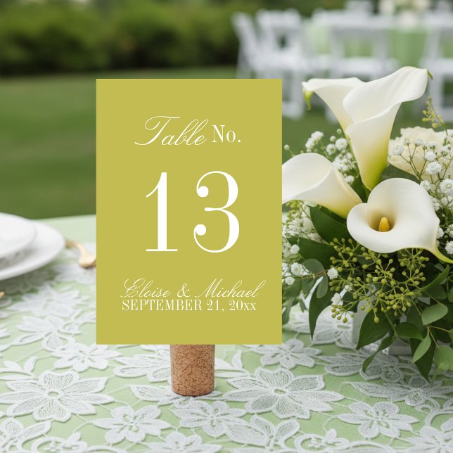 Numéro De Table Écriture Chartreuse Moderne Mariage Formel (Set the dinner tables of your big day with this Modern Script Citrus Green Table Number!)