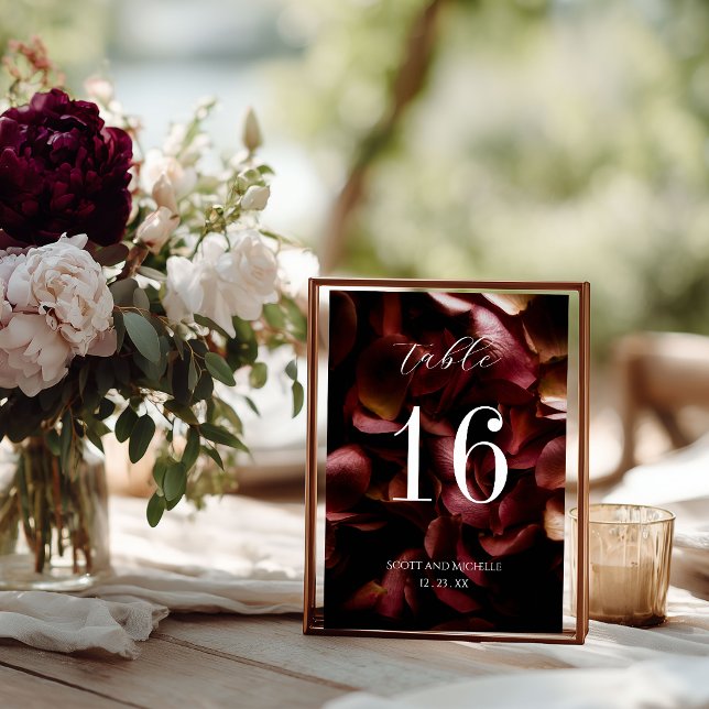Numéro De Table Elegant Burgundy Romantic Rose Table Number Card (Créateur téléchargé)