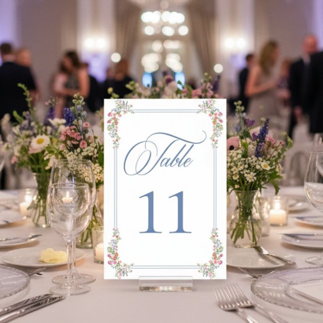 Numéro De Table Elegant Dusty Blue Pastel Wildflower Crest Wedding (Créateur téléchargé)