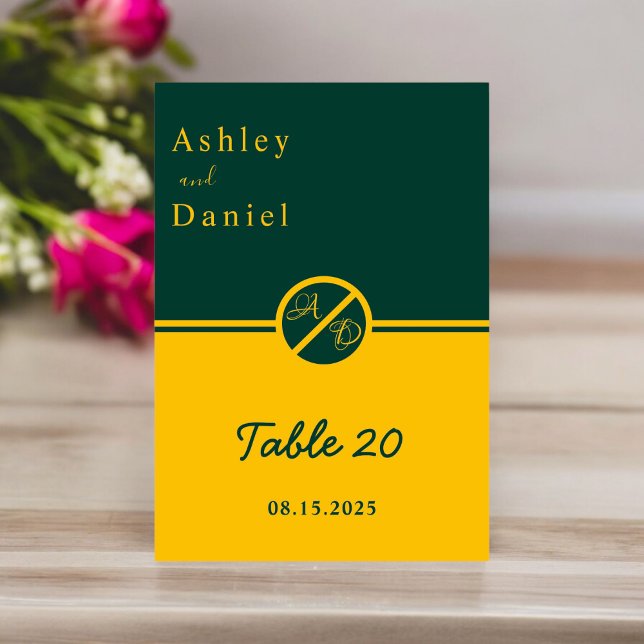 Numéro De Table Élégant Luxe Vert Et Or Monogramme Mariage (Créateur téléchargé)