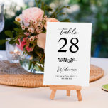 Numéro De Table Élégant Mariage de verdure romantique<br><div class="desc">Elégante carte de table de mariage avec une combinaison d'un script mariage classique et d'un serif élégant,  une brindille verdoyante et des polices noires sur un arrière - plan blanc.</div>