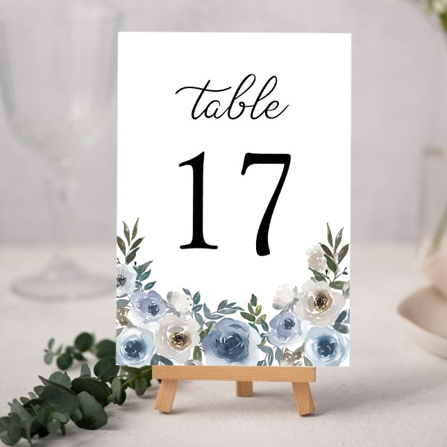 Numéro De Table Elégante couleur bleu azur Mariage floral (Elegant Dusty Blue Watercolor Floral Wedding Table Number)