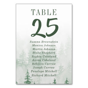 Numéro De Table Evergreens dans la forêt de brouillard Green Guest
