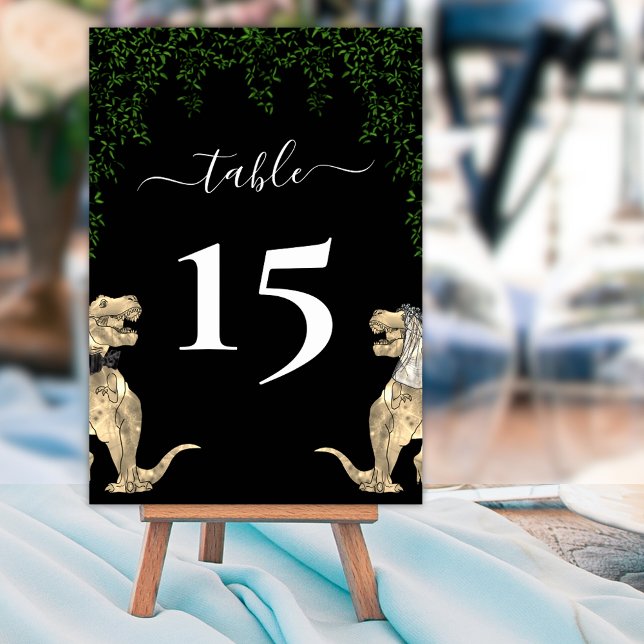 Numéro De Table Feuillage de mariage de dinosaures Noir & Blanc (Jurassic Dinosaur destination wedding black and white custom table number card T-Rex bride and groom)