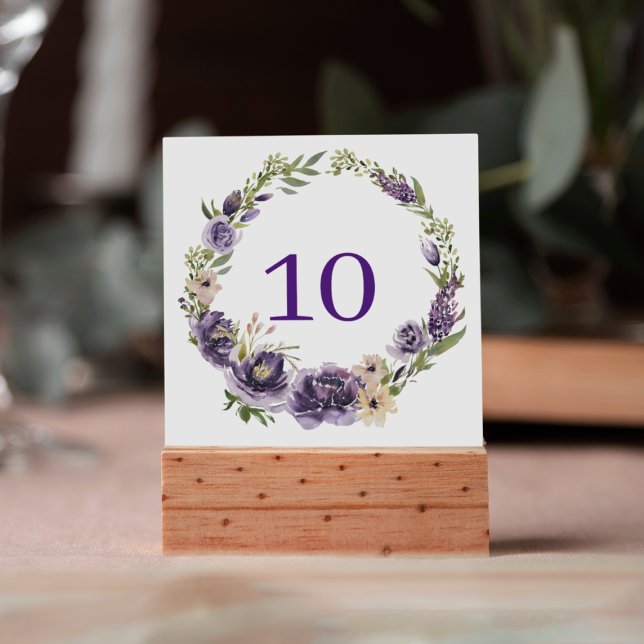 Numéro de table florale pourpre (Créateur téléchargé)