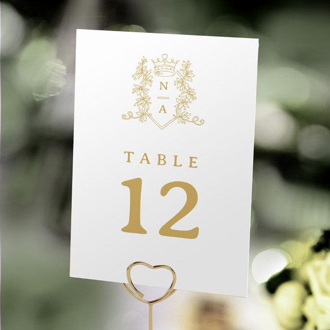 Numéro De Table Gold heart crown guests names wedding  (Créateur téléchargé)