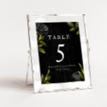 Numéro De Table Gothique Halloween Floral Mariage<br><div class="desc">Numéro de table de mariage gothique et élégant avec illustration de roses noirs. Parfait pour un mariage d'halloween.</div>