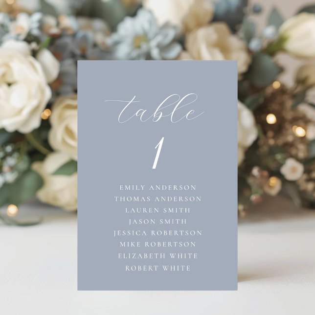 Numéro De Table Graphique de placement de mariage en bleu poussiér (Créateur téléchargé)