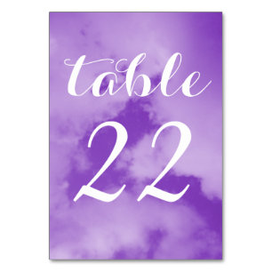 Numéro De Table Jolis Nuages Blancs Numérotés Violets Teintés Mous