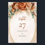 Numéro De Table Lavish bouquet terracotta pioné bordeaux sauge<br><div class="desc">Imaginez la vue époustouflante d'un bouquet somptueux avec des pivoines bordeaux en terre cuite et de la sauge, en complément d'une table joliment dressée à un mariage. Les couleurs riches et profondes des pivoines contre la sauge douce créent une atmosphère élégante et sophistiquée. Le Table Number se distingue discrètement, ajoutant...</div>