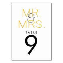 M. & Mme Gold Elegant Typographie Mariage Table
