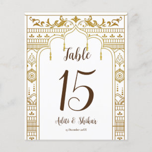 Numéro de table Mandap d'or avec les noms de coupl