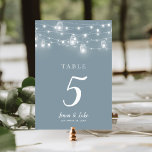 Numéro De Table Mariage à double face, voyants à chaînes rustiques<br><div class="desc">Cartes de numéro de table mariage imprimées abordables avec un simple modèle do-it-yourself pour la personnalisation. Ce design rustique chic présente des brins de lumières à cordes brillantes et des jarres de maçon sur un arrière - plan bleu poussiéreux. Personnalisez chaque numéro de table dont vous avez besoin et ajoutez-le...</div>