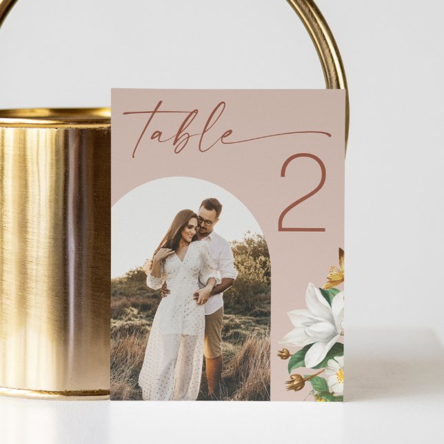 Numéro De Table Mariage Chaud Rose Beige Floral Script. Photo Arch (Créateur téléchargé)