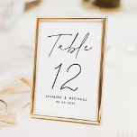 Numéro De Table Mariage de script noir minimaliste moderne<br><div class="desc">Cartes de numéro de table mariage simple et moderne avec "Table" affichées dans un script noir manuscrit avec un arrière - plan blanc (ou une couleur de votre choix). Pour commander les cartes de table en noir et blanc : ajoutez votre nom, votre date de mariage et votre numéro de...</div>