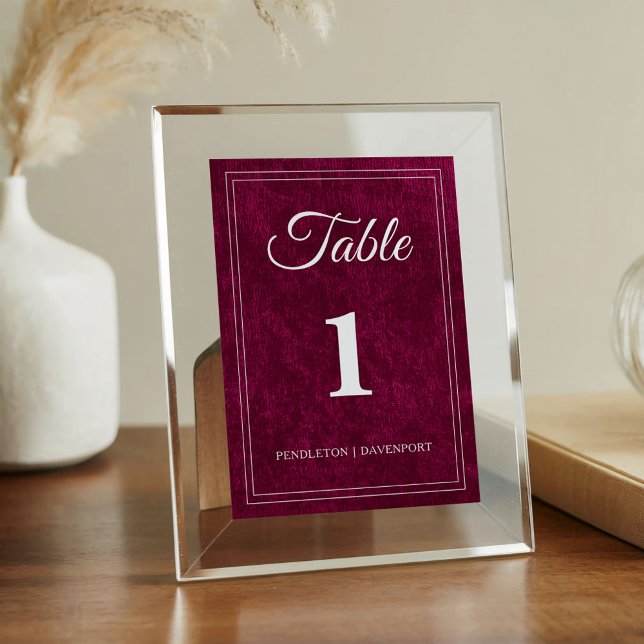Numéro De Table Mariage Élégant Classique aux Baies de Bourgogne (Burgundy/berry velvet wedding table number, printed on both sides)