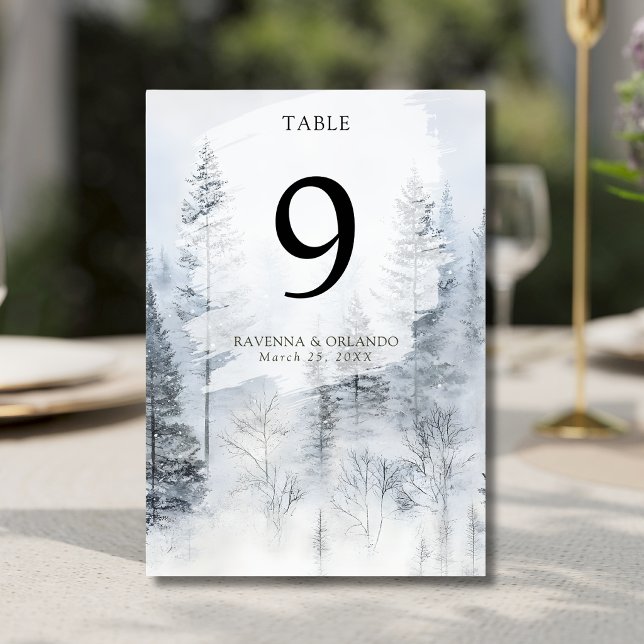 Numéro De Table Mariage Forêt de Pins enneigée Brouillard hivernal (Créateur téléchargé)