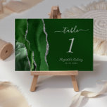 Numéro De Table Mariage moderne Hunter Green Silver Agate<br><div class="desc">Le bord gauche de cette élégante carte de numéro de table mariage moderne comporte une bordure d'aquarelle vert chasseur ornée d'une parties scintillant en faux argent. Le texte personnalisable combine écriture gris argent,  italique et polices de cuivre sur un arrière - plan vert chasseur.</div>