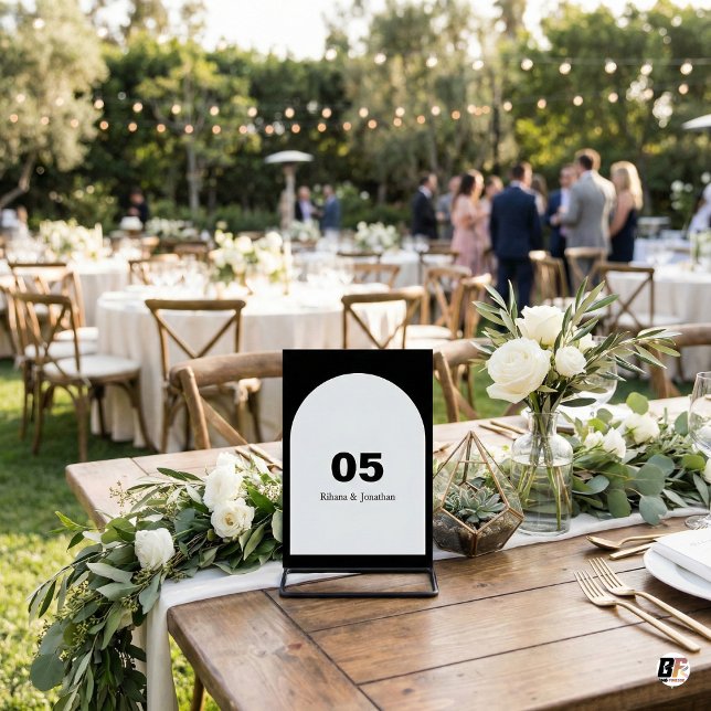 Numéro De Table Mariage Moderne Noir et Blanc avec Arche (Créateur téléchargé)