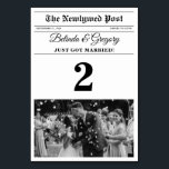 Numéro De Table Mariage photo noir et blanc du journal mariage<br><div class="desc">Un design mariage de style journal amusant. Ce thème mariage de journal a été conçu pour imiter un journal traditionnel avec des titres customisés, des textes et des photos en noir et blanc. Ce modèle de journal changera automatiquement vos photos téléchargées en noir et blanc, il faut donc les changer....</div>