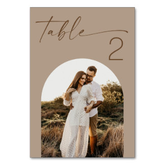 Numéro De Table Mariage Taupe Poussiéreux. Réception de Photo Mode