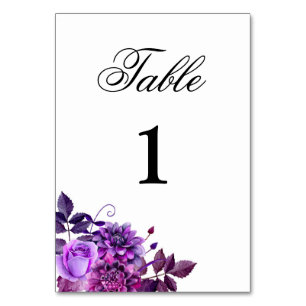 Numéro de table mariage violet. Décor floral viole