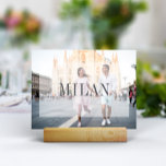 Numéro De Table Mariage Voyage Destination Photo & Nom<br><div class="desc">Ajoutez une touche de finition spéciale à vos tables d'accueil de mariage avec ces cartes de nom de table photo personnalisées. Nommez chaque table après une destination de voyage mémorable et ajoutez une photo et le nom de la destination. Votre photo apparaît en fond saigné avec un élément géométrique opaque...</div>