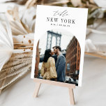 Numéro De Table Mariage Voyage Destination Photo & Nom<br><div class="desc">Ajoutez une touche de finition spéciale à vos tables de réception de mariage avec ces cartes de numéro de table photo personnalisées. Nommez chaque table après une destination de voyage mémorable et ajoutez une photo et le nom de destination à ces détenteurs uniques de cartes. Votre photo est alignée en...</div>