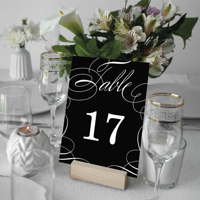 Numéro De Table Moderne classique élégante calligraphie Swash Mari (Modern Classic Elegant Calligraphy Script Swash Wedding Card @ fatfatin_blue_knot)