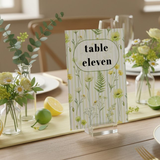 Numéro De Table Moderne Mariage à Rayures de Fleurs Sauvages Vert  (Table Number from the Citrus Green Wildflower wedding collection by Darling & May)