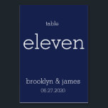 Numéro De Table Numéro de tableau de Mariage moderne bleu marine<br><div class="desc">Numéro de table de mariage moderne bleu marine avec texte personnalisable</div>